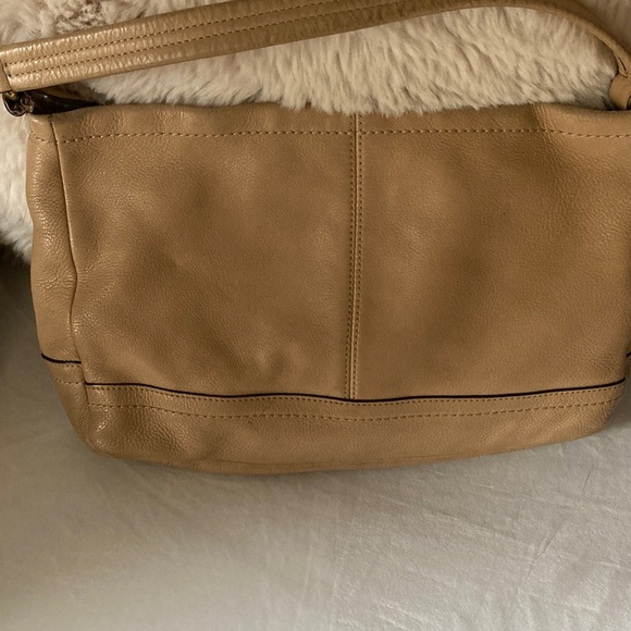 Coach Beige Leather Shoulder Bag - Picture 4 of 10